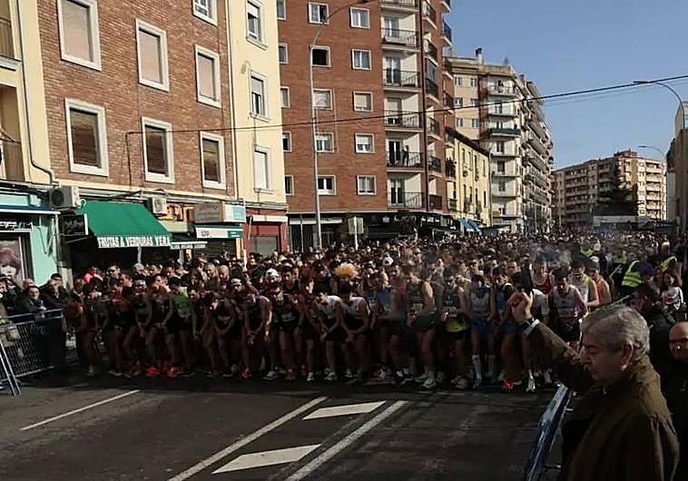 Instante previo a la salida de la San Silvestre Salmantina de 2022.