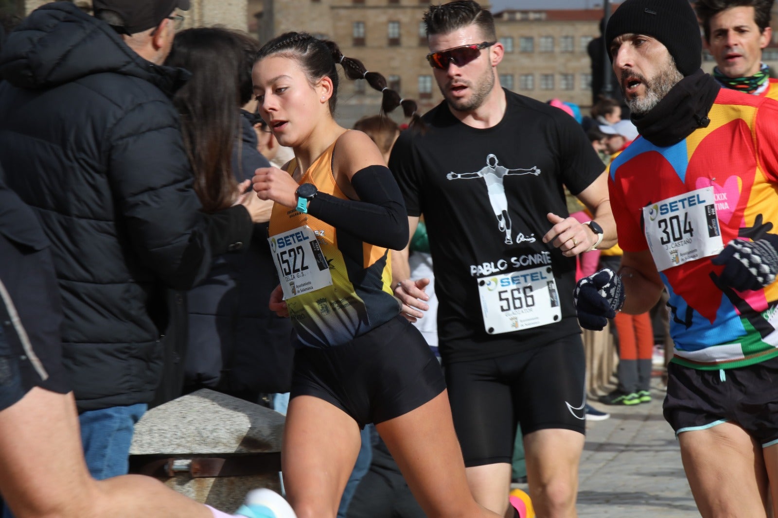 San Silvestre Salmantina: paso por el Puente Romano y calle Compañía