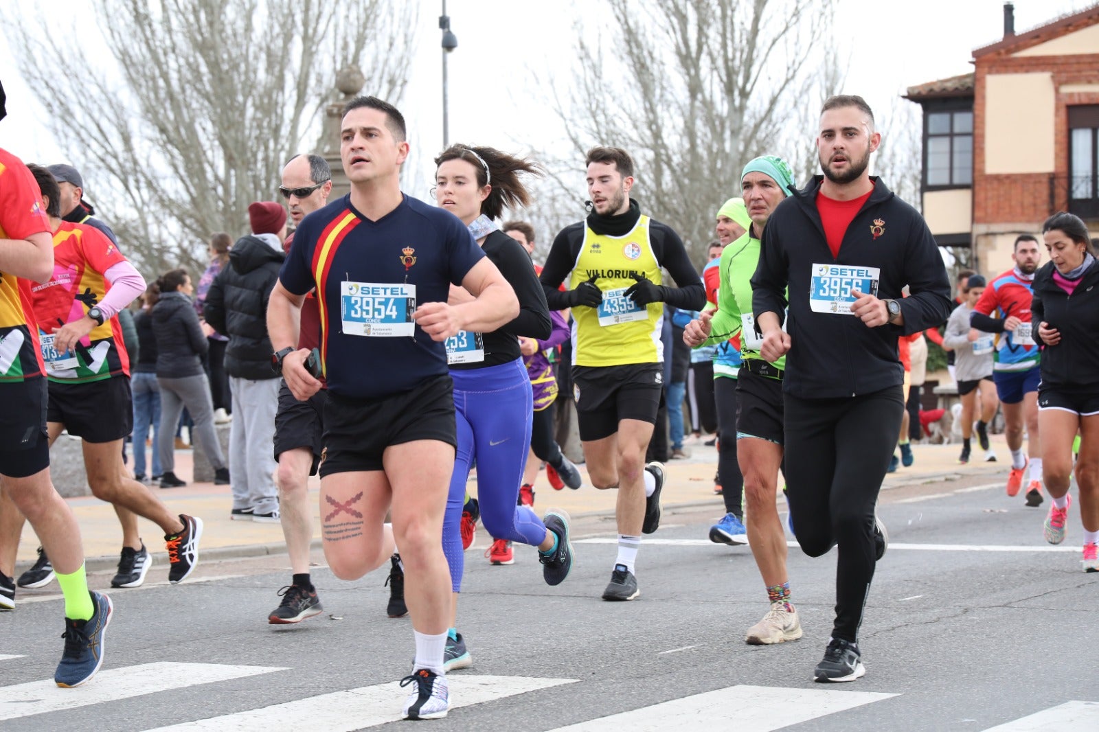 San Silvestre Salmantina: paso por el Puente Romano y calle Compañía
