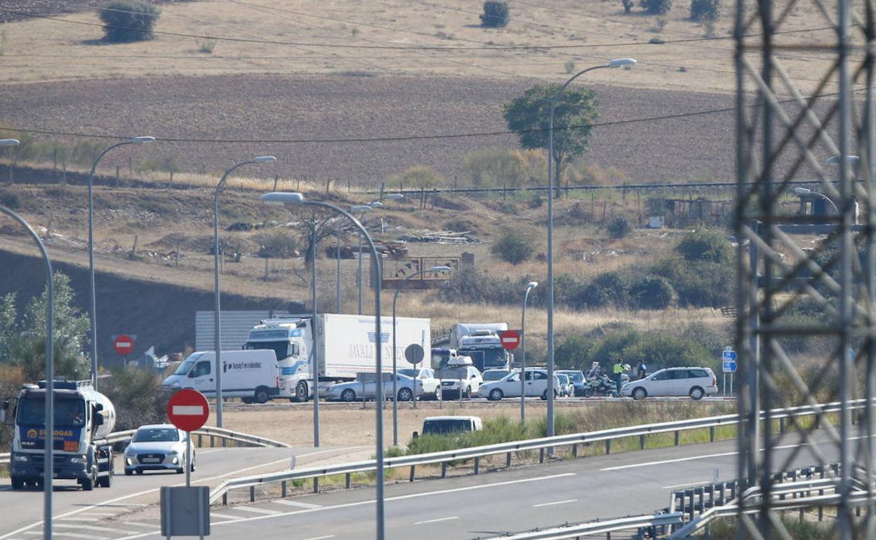 Atasco en el enlace de Buenos Aires en Salamanca.