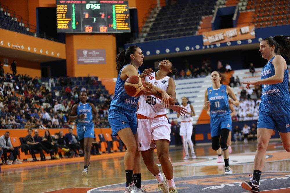 Fotos: El CB Avenida cae en Turquía ante Mersin (85-80)