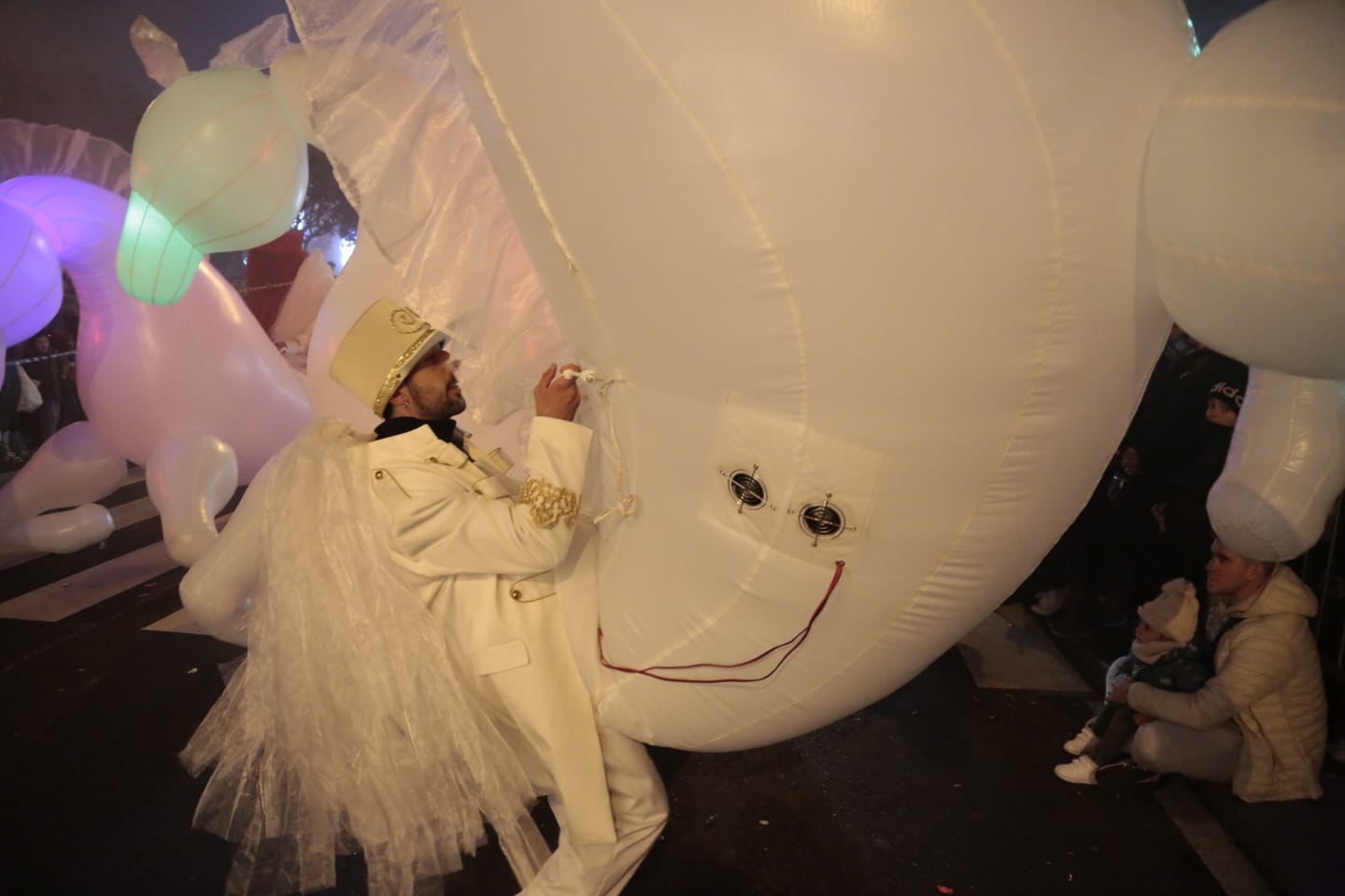 Fotos: Los Reyes Magos recorren las calles del centro de Salamanca