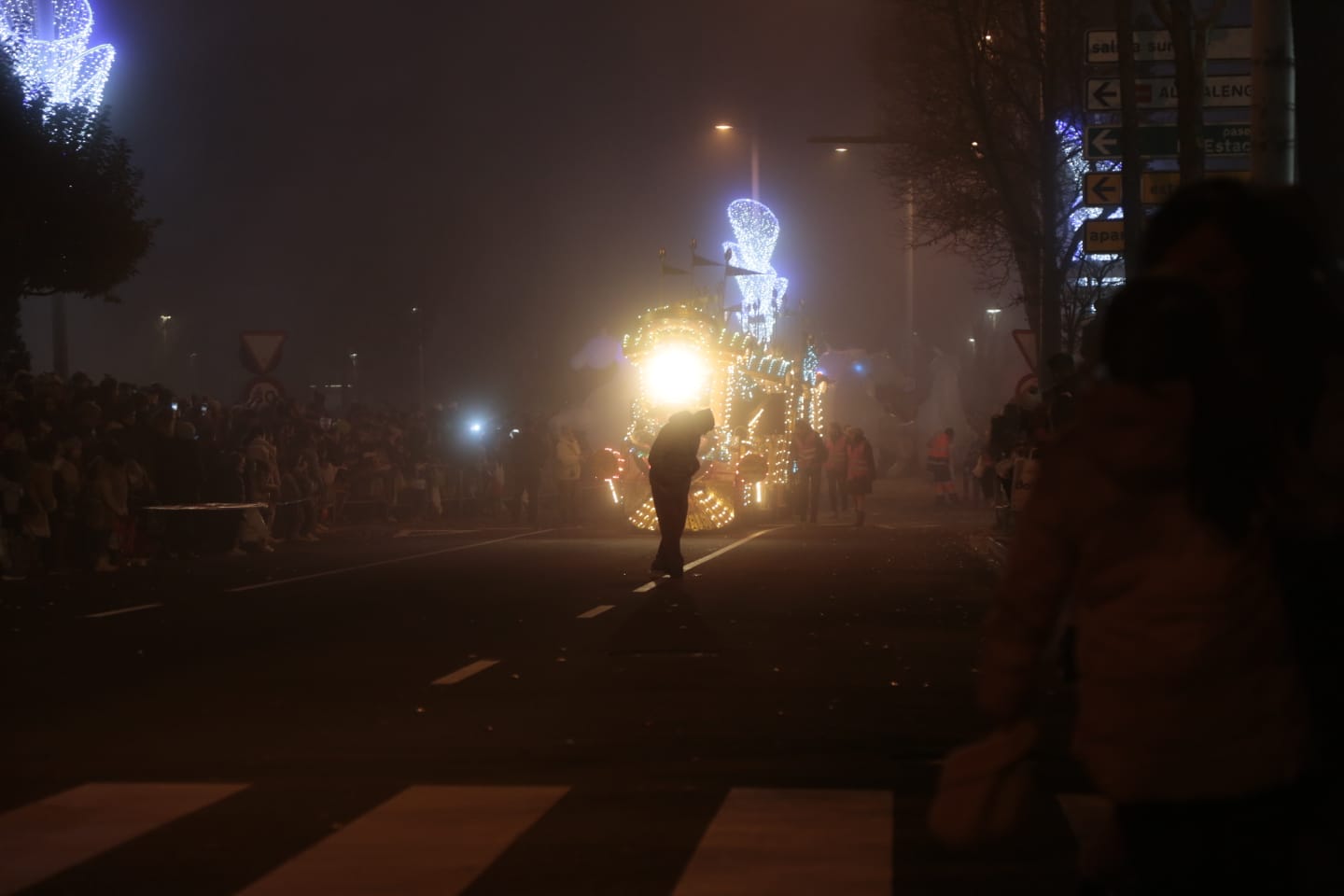 Fotos: Los Reyes Magos recorren las calles del centro de Salamanca