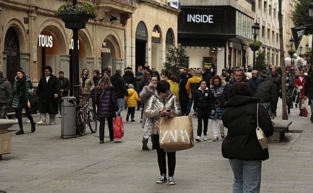 Hoy la céntrica calle Toro ha sido de lo más transitada. 