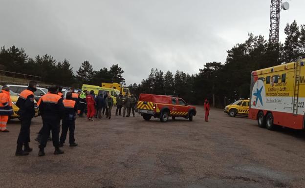 Operativos de Protección Civil, 111 y Guardia Civil preparados para una nueva jornada de búsqueda del montañero desaparecido en la sierra de Béjar.