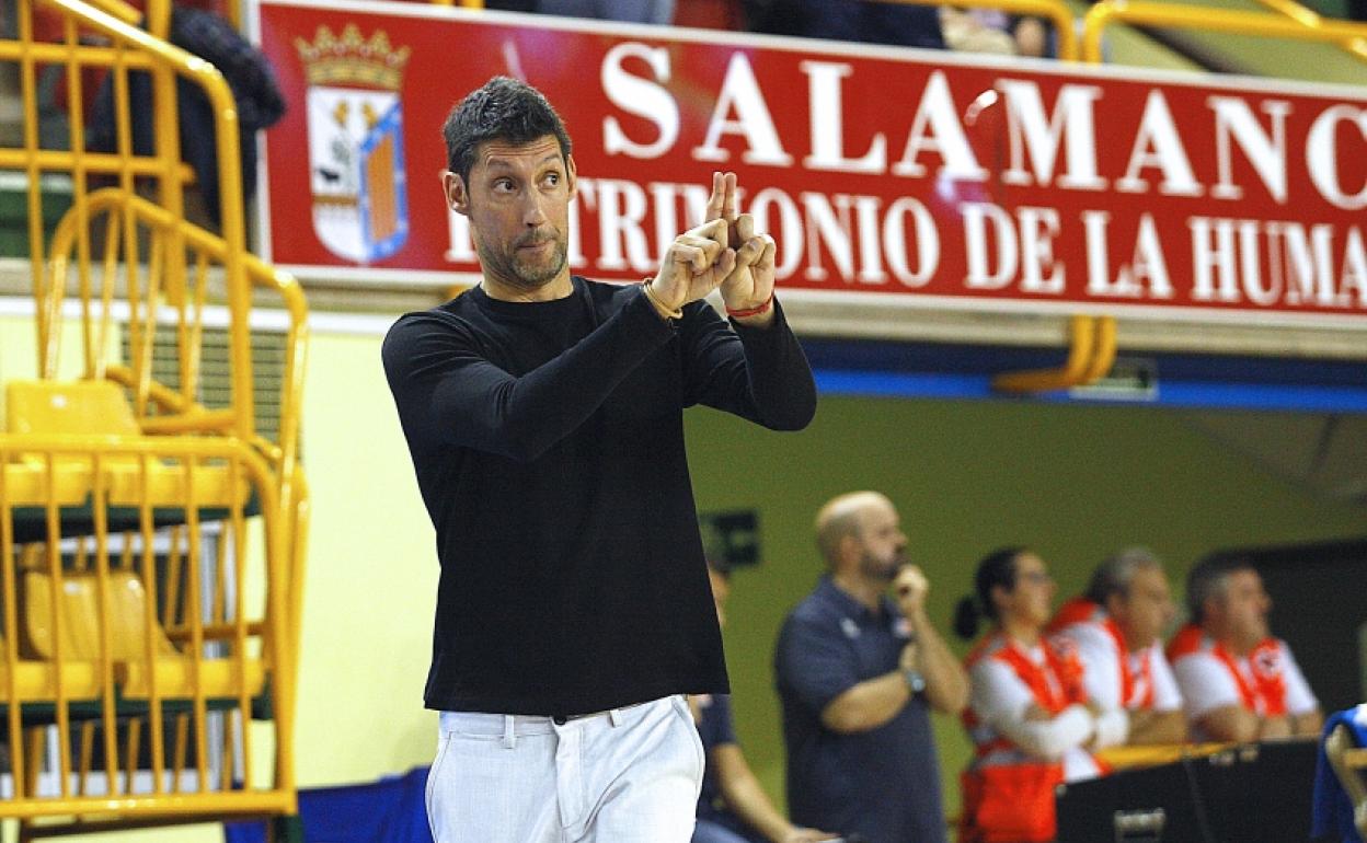 Pepe Vázquez, nuevo entrenador de Perfumerías Avenida