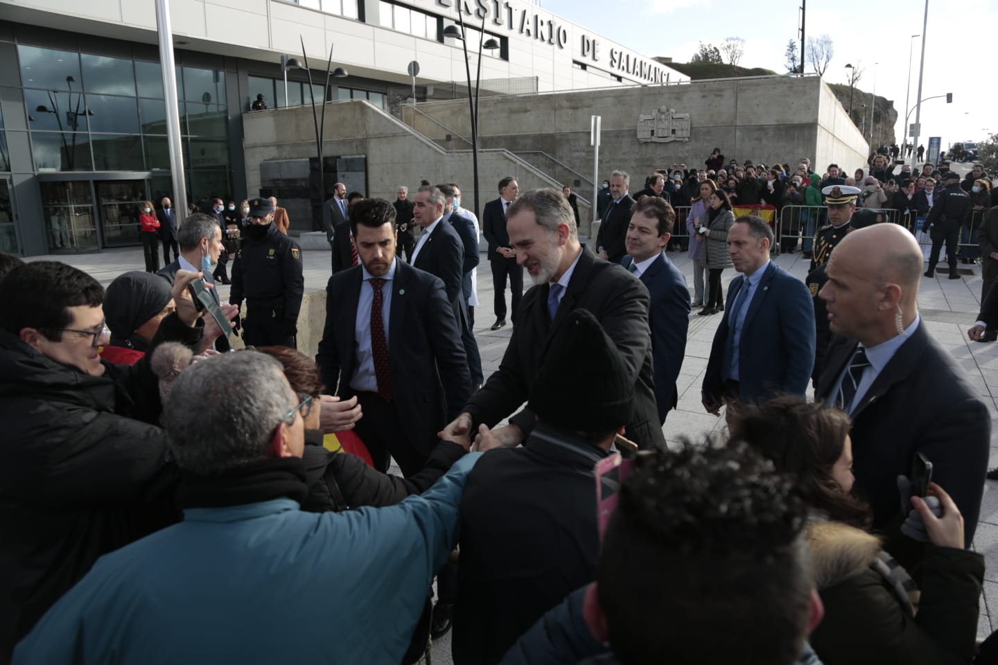 Fotos: Salamanca recibe al Rey Felipe VI en su visita al hospital de Salamanca