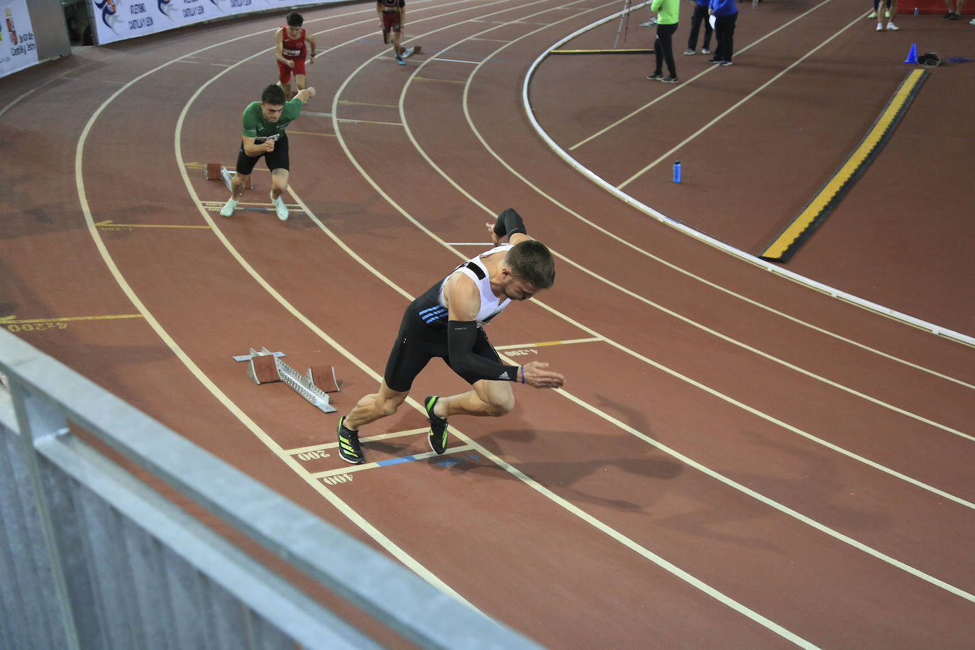 Fotos: Control de atletismo en la Carlos Gil Pérez con la presencia de Óscar Husillos