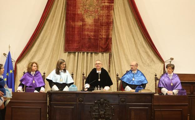 El rector presidió el acto de Santo Tomás de Aquino en la USAL.