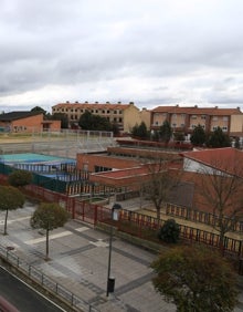 Imagen secundaria 2 - Garrido es un barrio con «mucho cemento», un parque de viviendas antiguo y poblaciones con niveles de renta muy distintos a ambos lados de la avenida de Los Cipreses. 