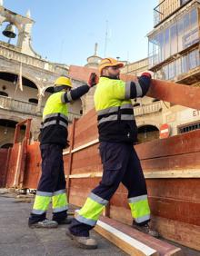 Imagen secundaria 2 - Comienza el montaje de la plaza de toros de Ciudad Rodrigo para el Carnaval del Toro