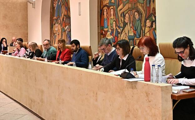 Imagen principal - Aprobado el presupuesto del Ayuntamiento para 2023 por 181,5 millones de euros 