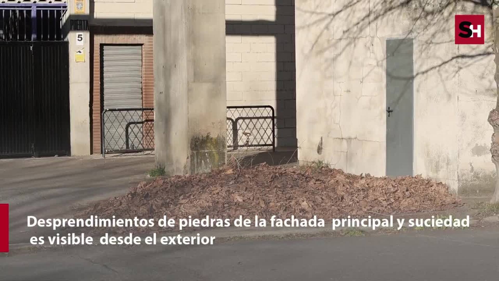 El estadio Helmántico presenta un aspecto de abandono tanto por dentro como por fuera