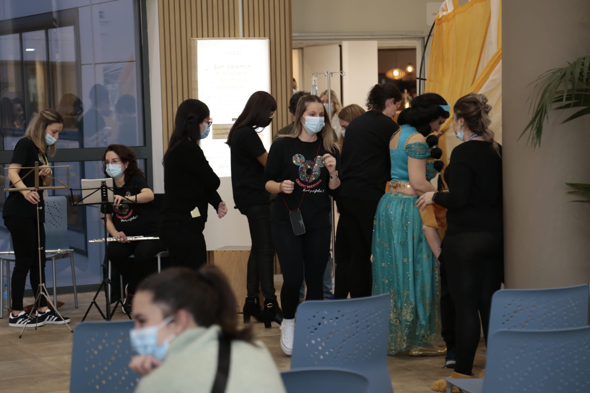 Fotos: Espectáculo musical en el hospital de Salamanca para los niños enfermos 