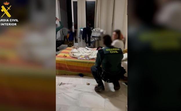 Liberan a una mujer y su hijo retenidos por la pareja de ella durante casi dos meses en Castellón