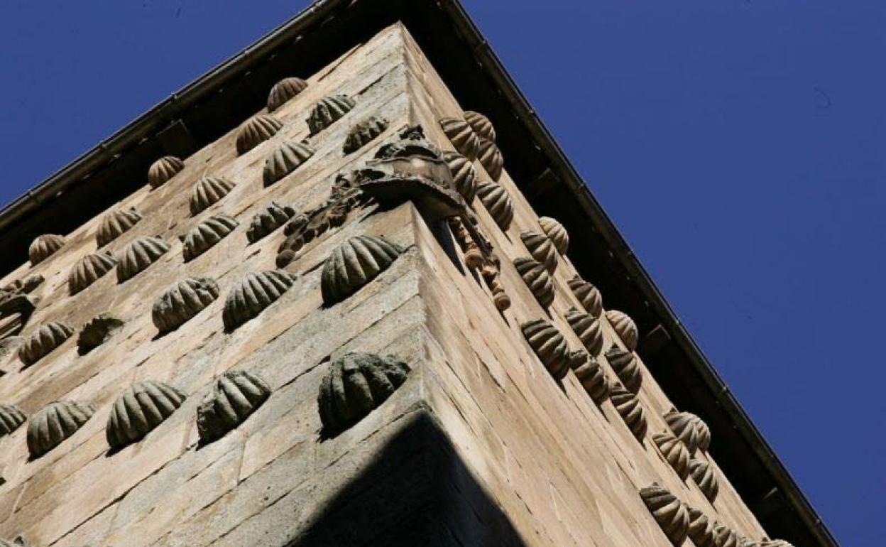 Imagen de archivo de la Casa de las Conchas, un de los espacios protagonistas de Salamanca en la serie documental.