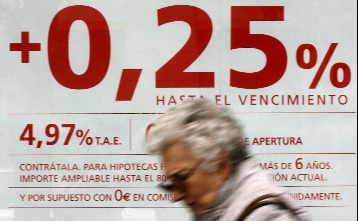 Anuncio de productos bancarios. 