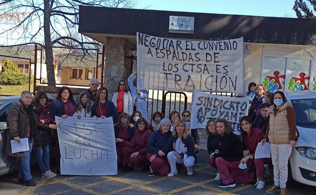 Los cuidadores técnicos del CAMP de Salamanca y de Béjar cargan contra los sindicatos