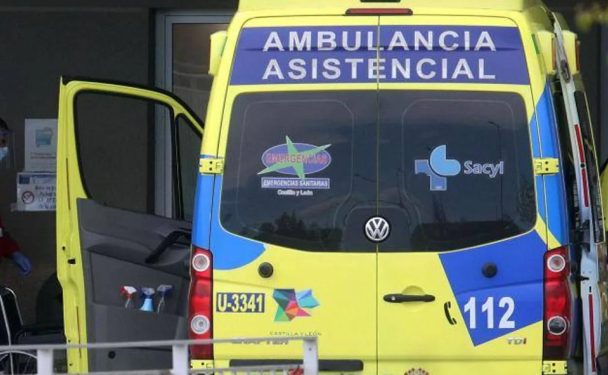 Imagen de archivo de una ambulancia. 