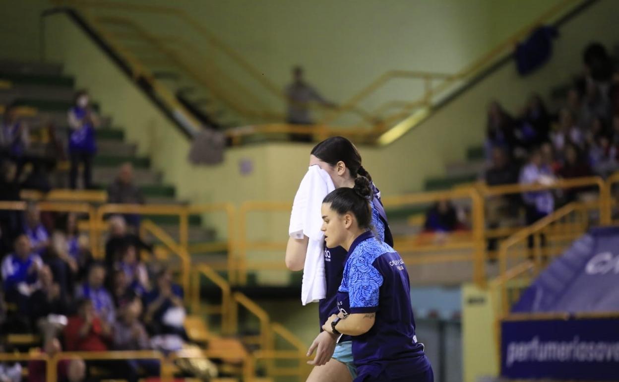 Fasoula se retira entre sollozos tras caer lesionada este miércoles 