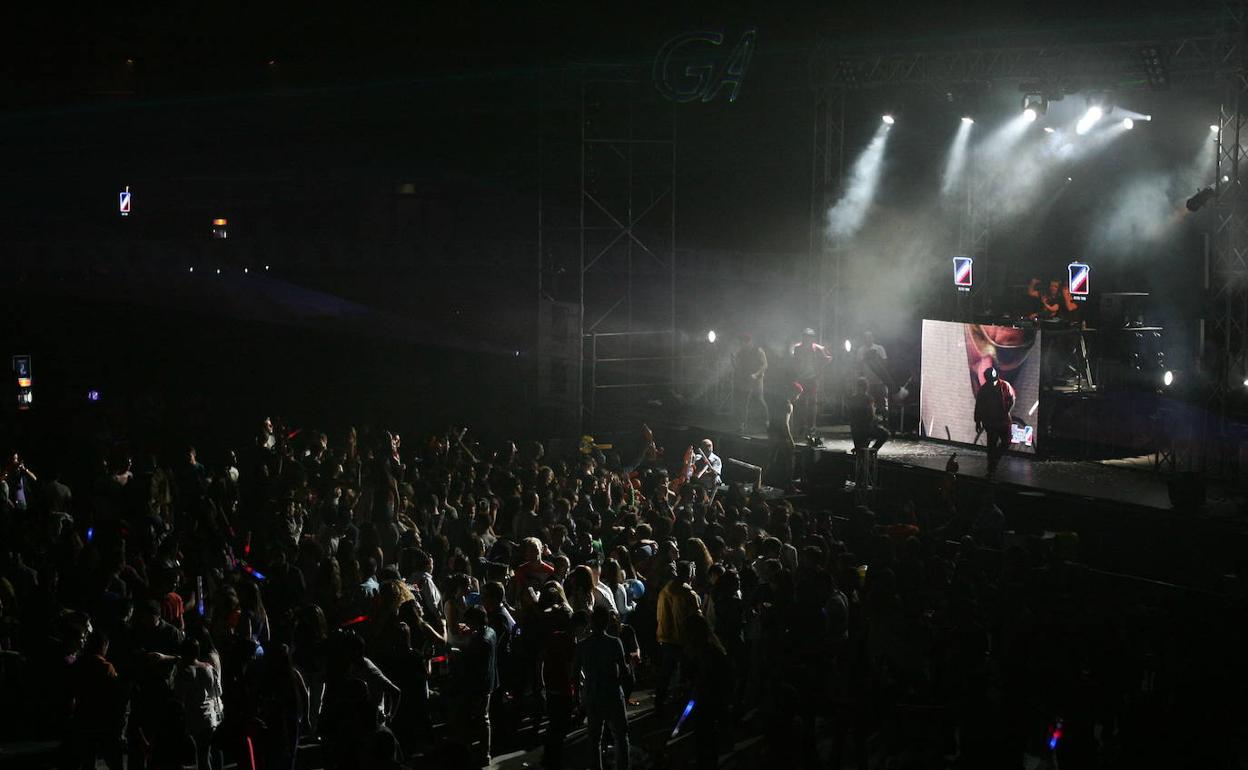 Robo de móviles y tráfico de drogas en una 'rave' en el Multiusos de Salamanca