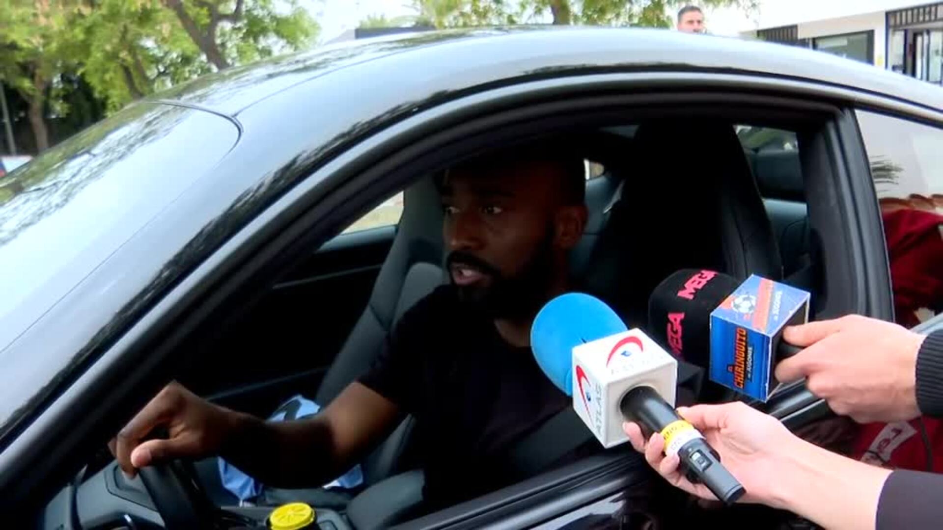Los jugadores del Valencia condenan los insultos racistas a Vinicius