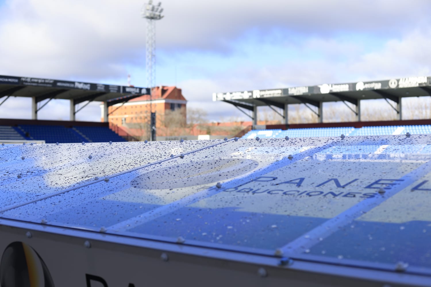 El Reina Sofía ya luce con las gradas supletorias para la Copa