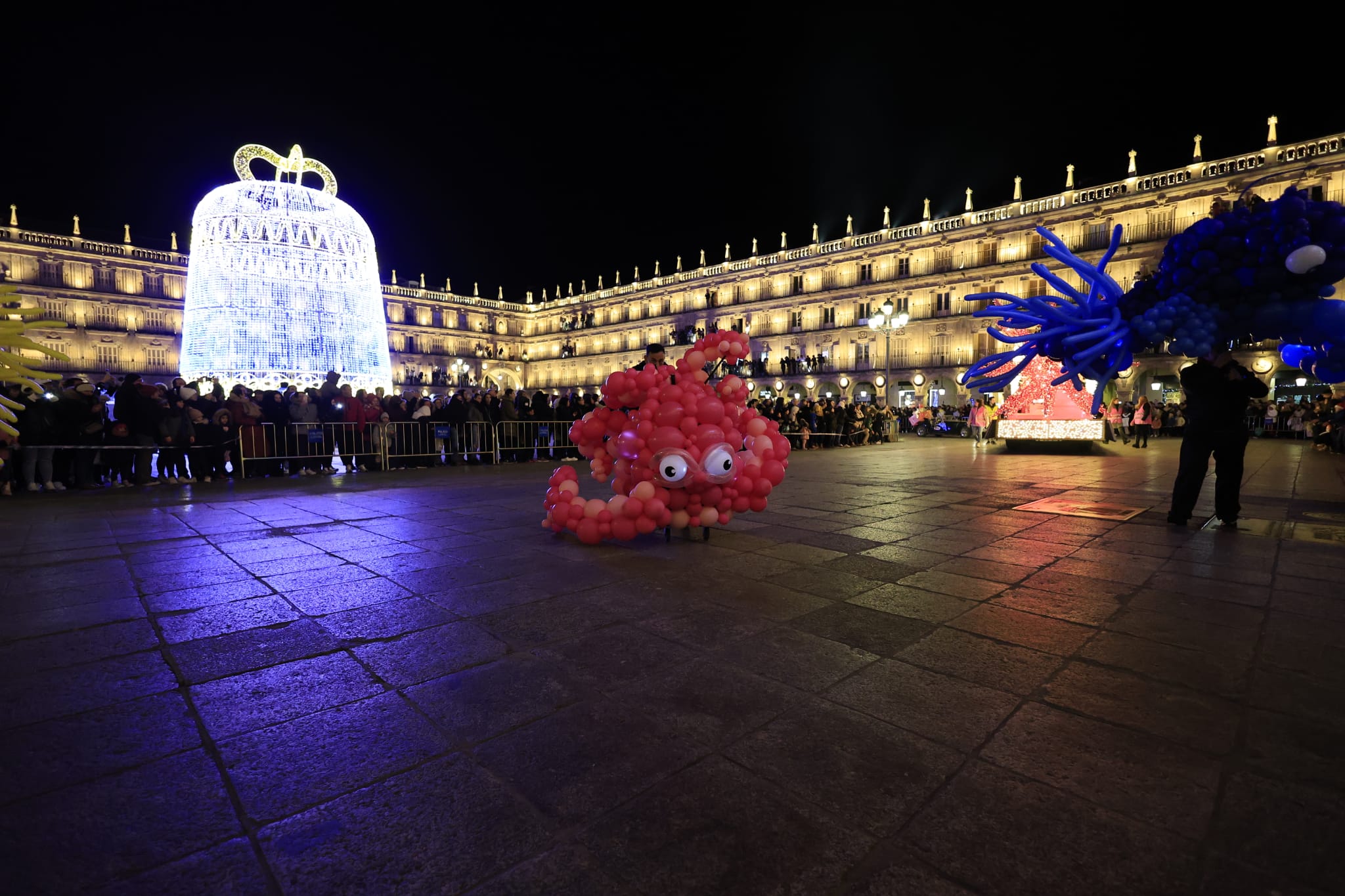 Los Reyes Magos reparten ilusión por Salamanca