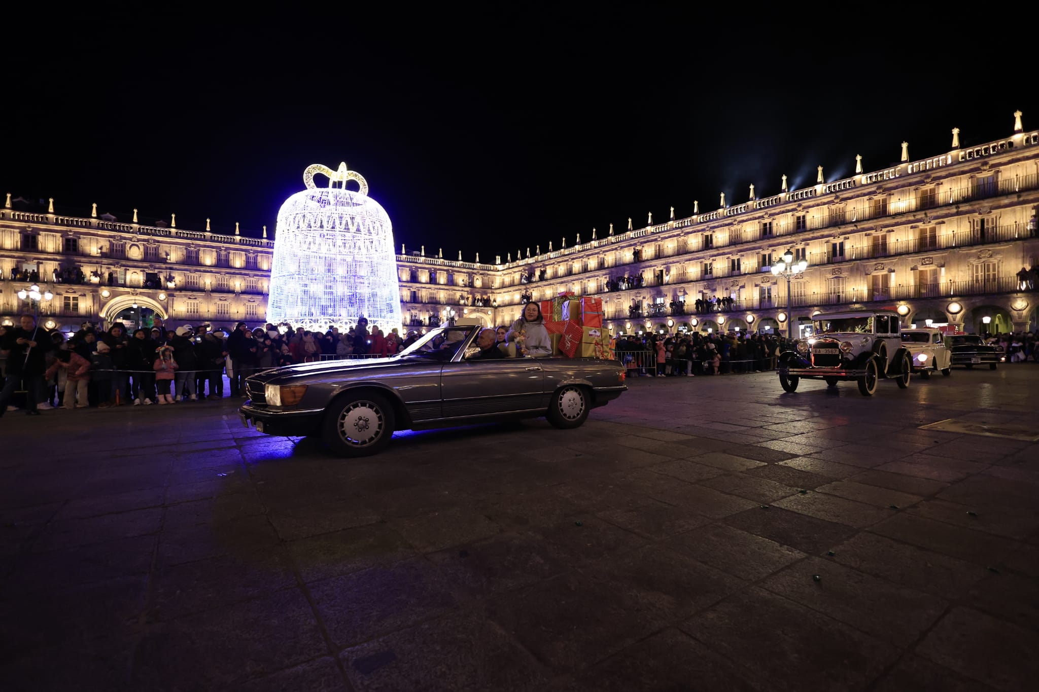 Los Reyes Magos reparten ilusión por Salamanca
