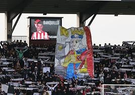 Grada de animación de Unionistas ante el Sporting.