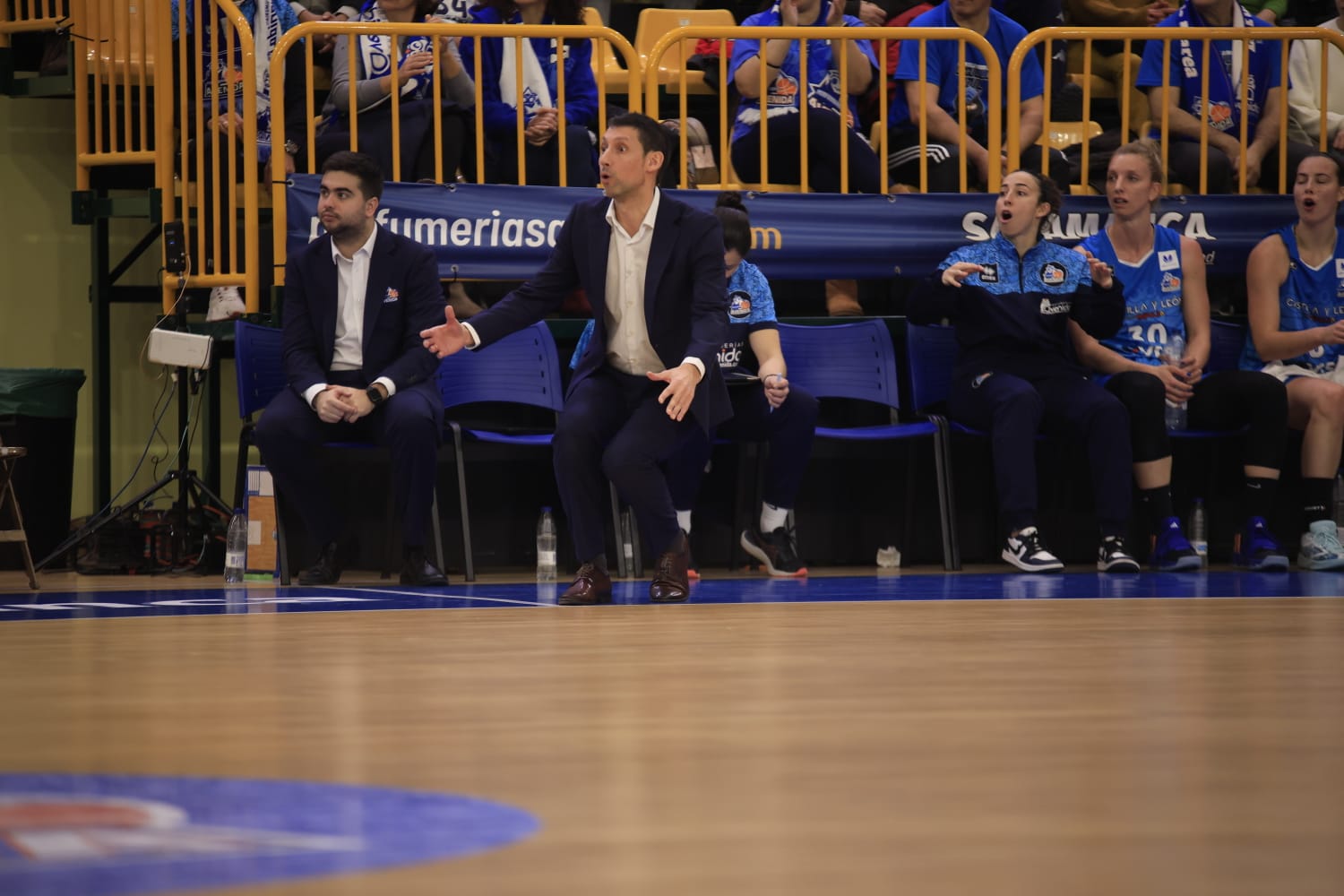 Amplia victoria y buen juego de Avenida ante el IDK