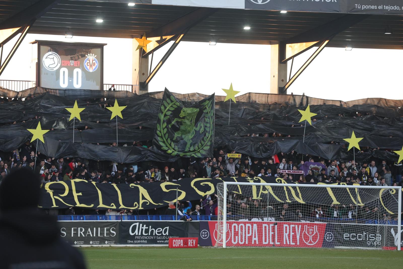 Las imágenes del aplazado Unionistas-Villarreal de la Copa del Rey por un apagón