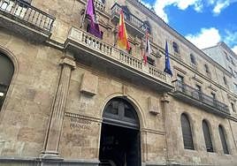Entrada principal de la Diputación de Salamanca.