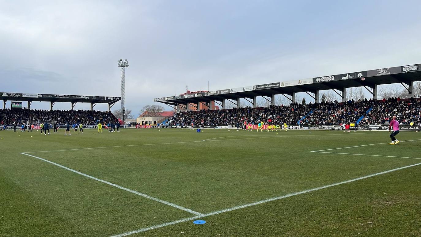 Carreras y una inmensa cola para el segundo capítulo del Unionistas-Villarreal