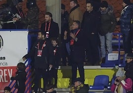 Ponz, en la grada, durante el partido del domingo