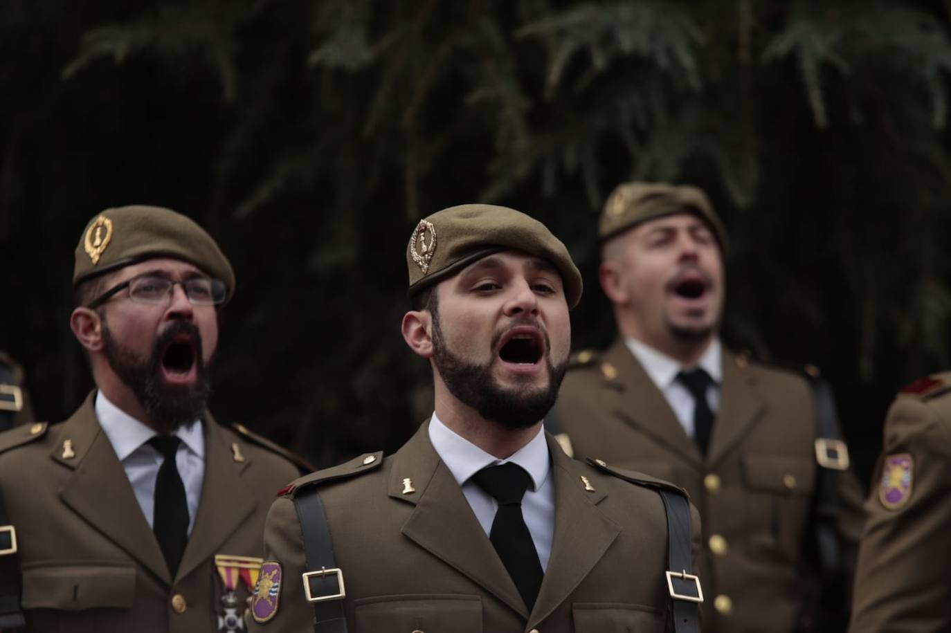 Salamanca regala a la Policía Nacional un solemne izado de bandera por sus 200 años