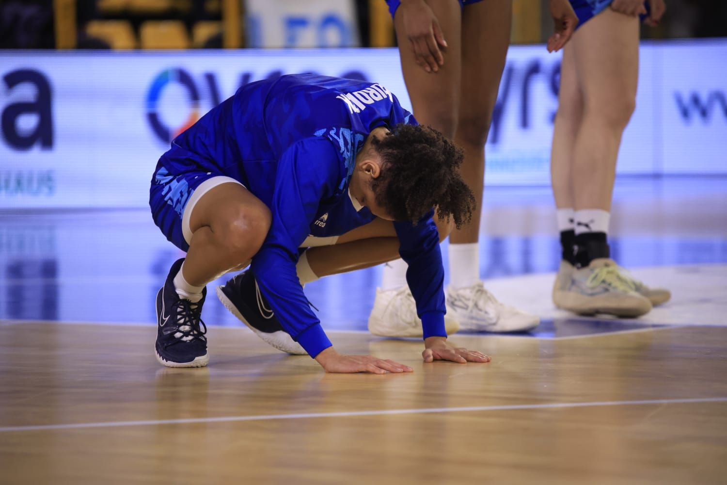 Avenida gana a Landes y sigue vivo en Europa