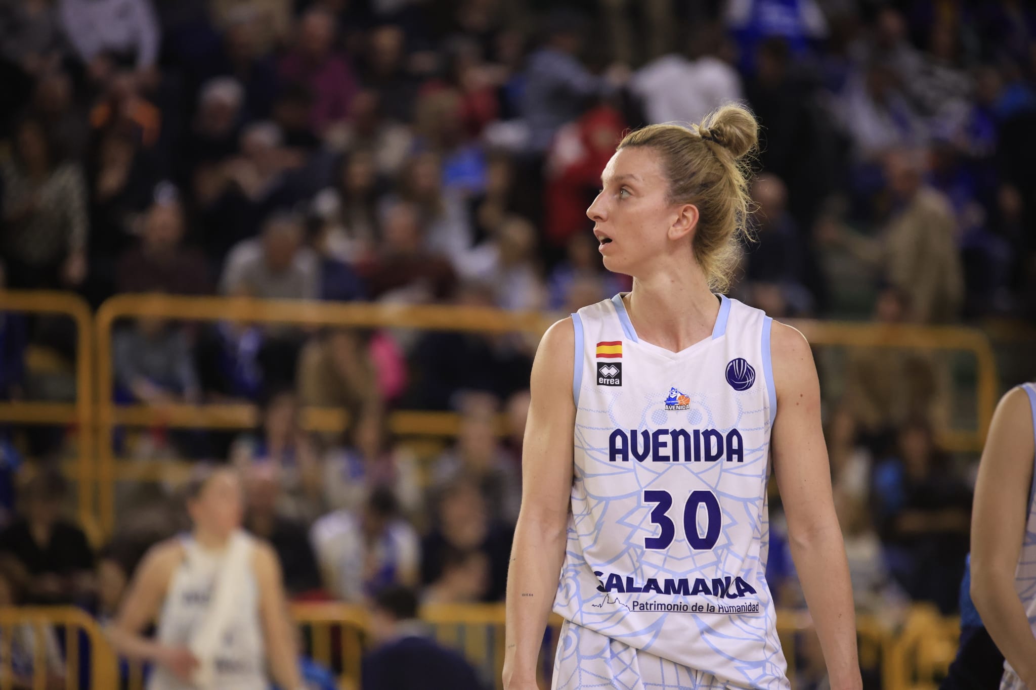 Avenida gana a Landes y sigue vivo en Europa