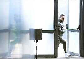 El entrenador del Barça tras su entrenamiento este miércoles.