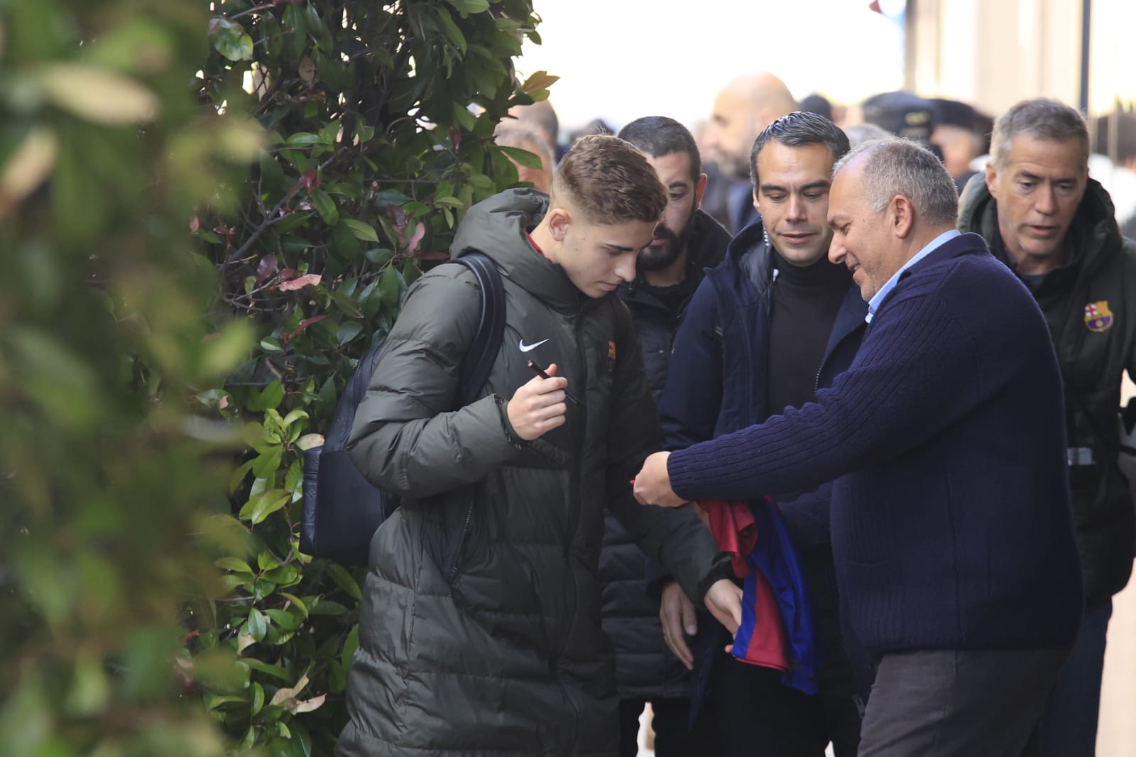 Locura ante la llegada del FC Barcelona en Salamanca