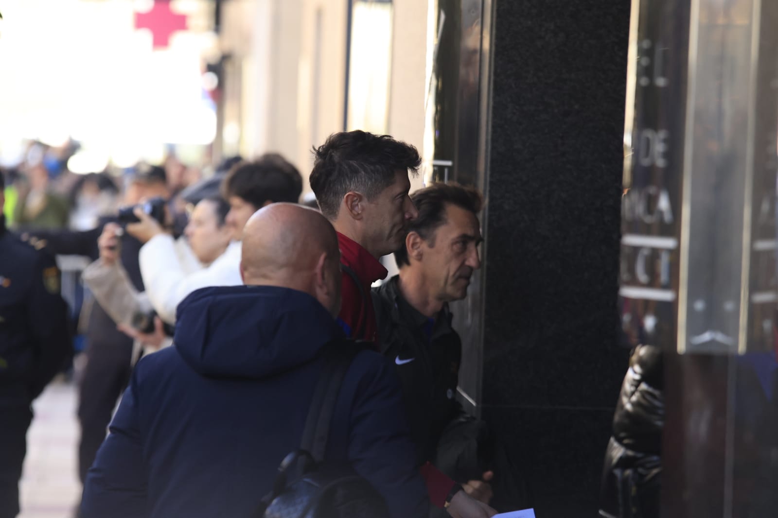 Locura ante la llegada del FC Barcelona en Salamanca