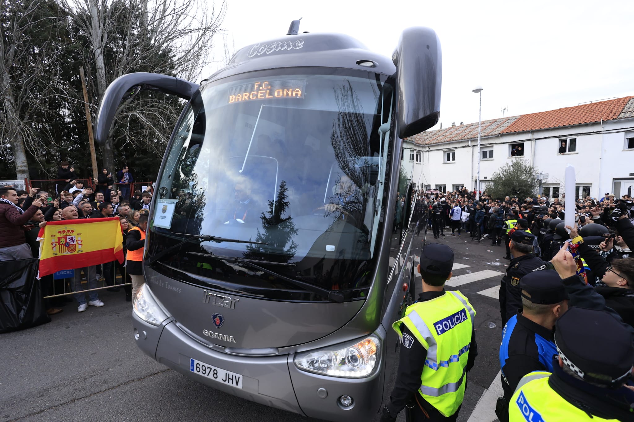 El autobús del Barcelona llega al Reina Sofía