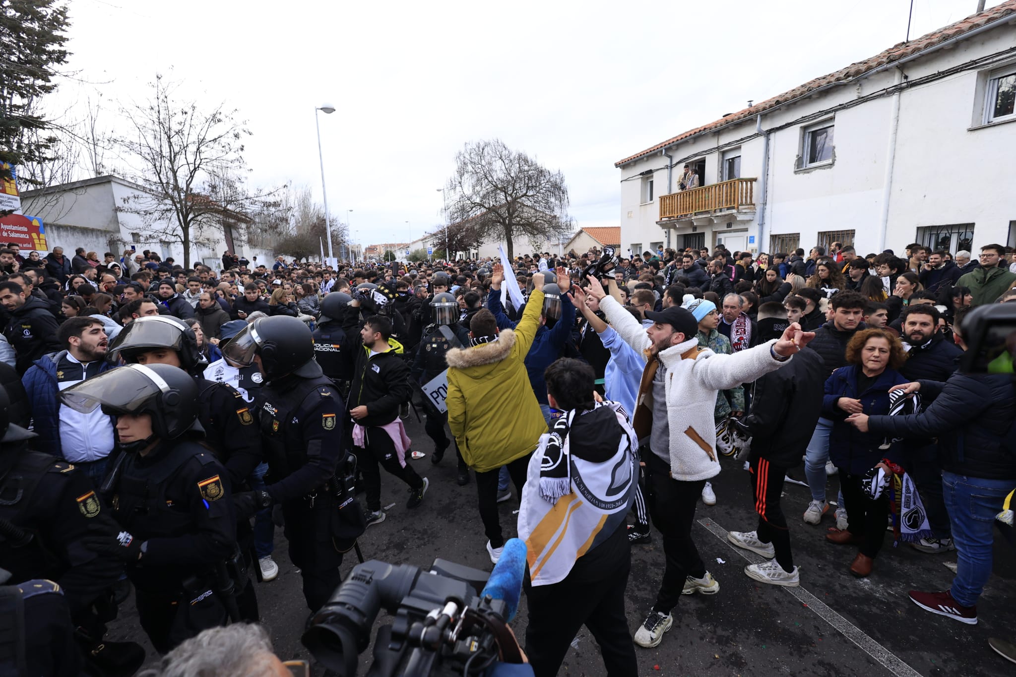 El autobús del Barcelona llega al Reina Sofía