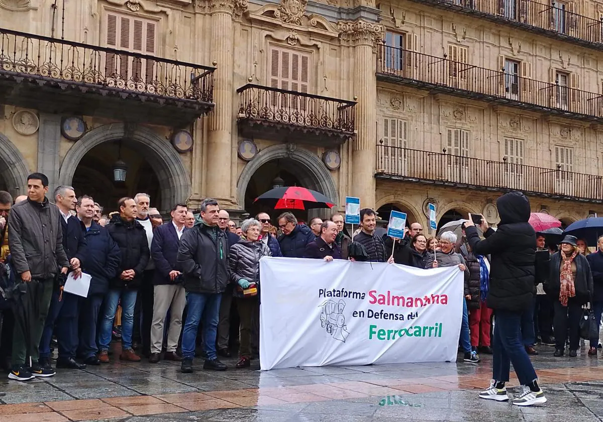 Imagen de la concentración del 4 de noviembre en la Plaza Mayor de Salamanca.