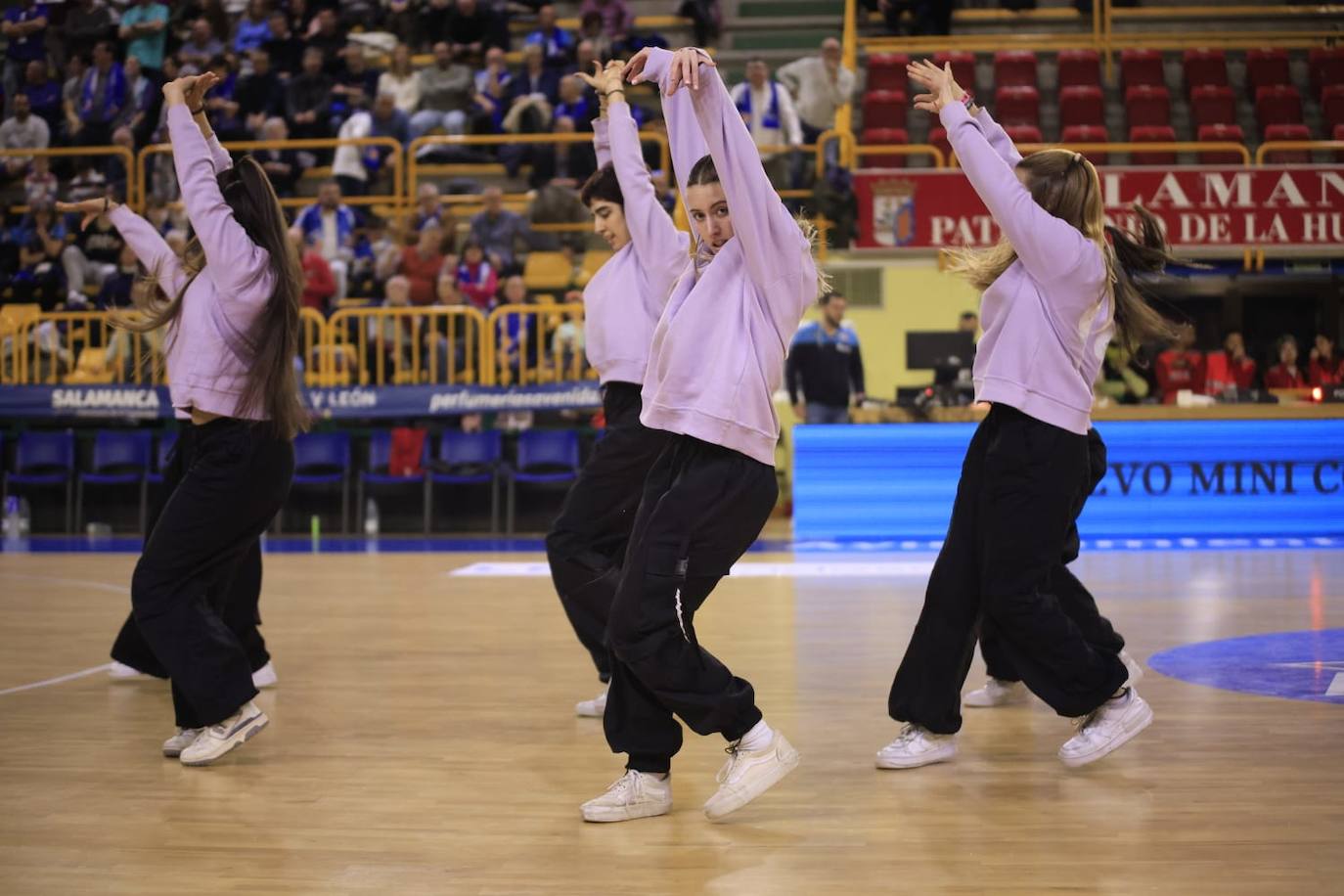 El partido entre Avenida y el Celta, en imágenes