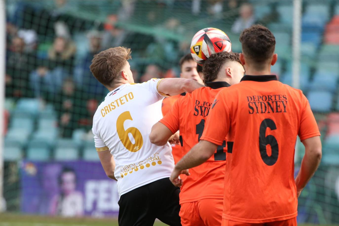El partido entre el Salamanca UDS y La Virgen del Camino, en imágenes