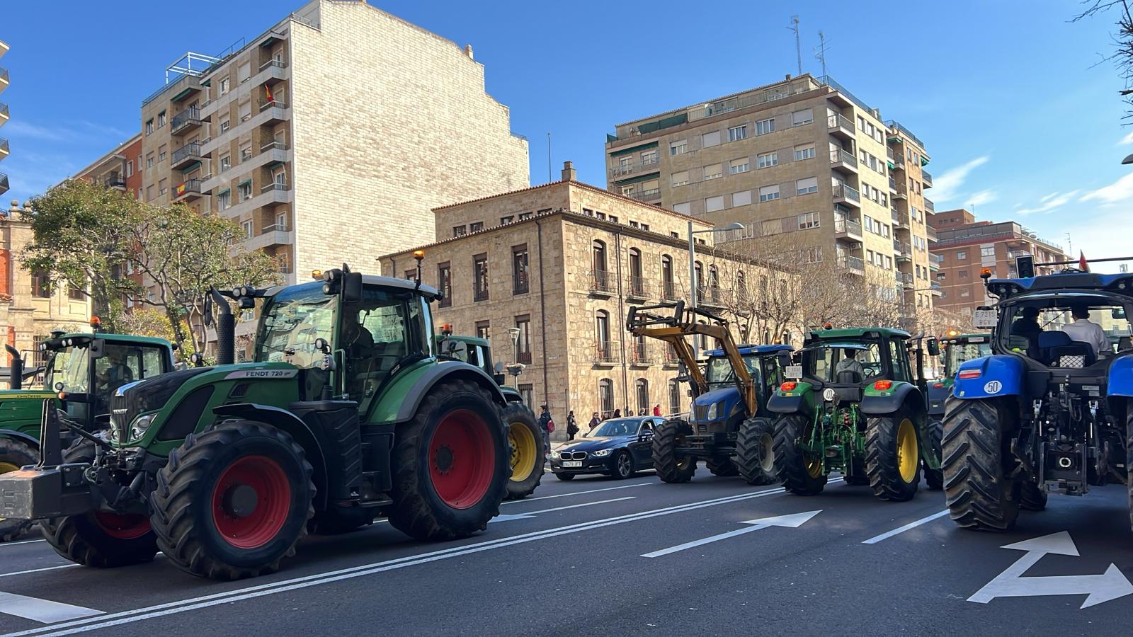 La tractorada de Salamanca, en imágenes