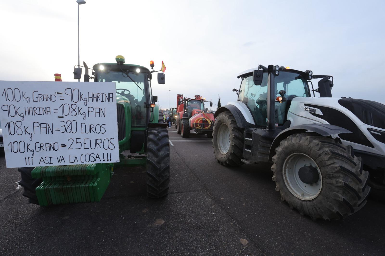 La tractorada de Salamanca, en imágenes