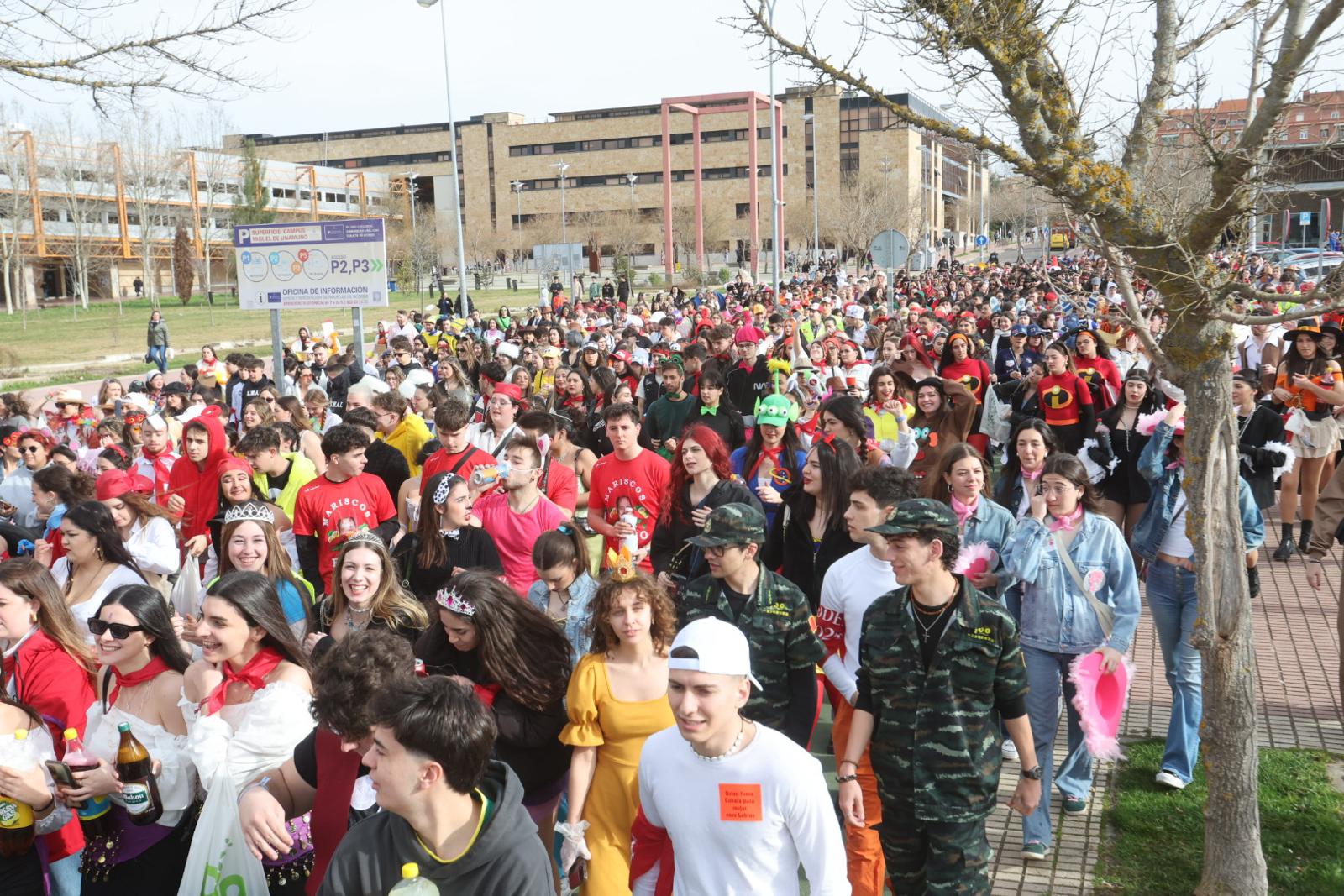 Derecho disfruta de una multitudinaria procesión del Codex