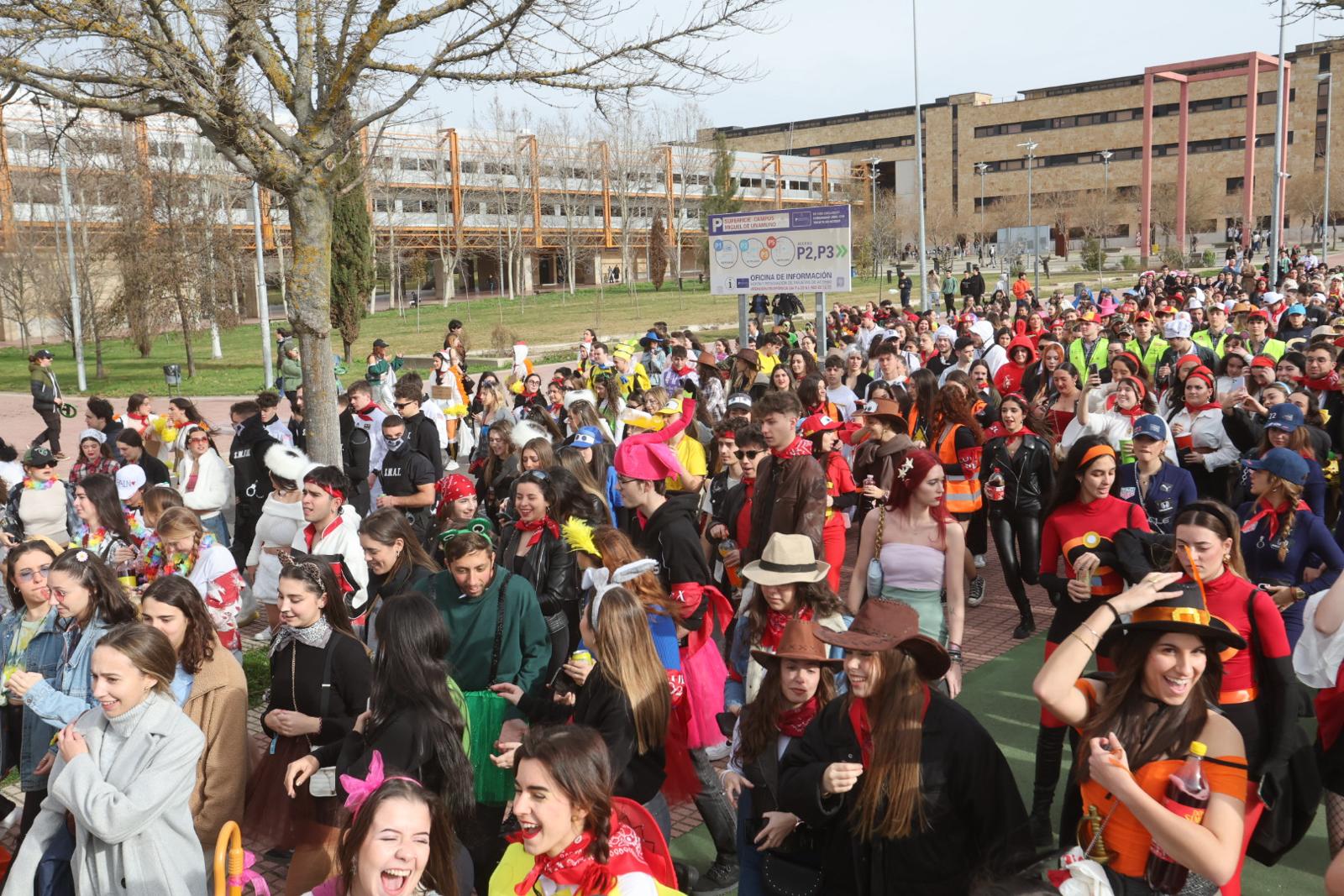 Derecho disfruta de una multitudinaria procesión del Codex